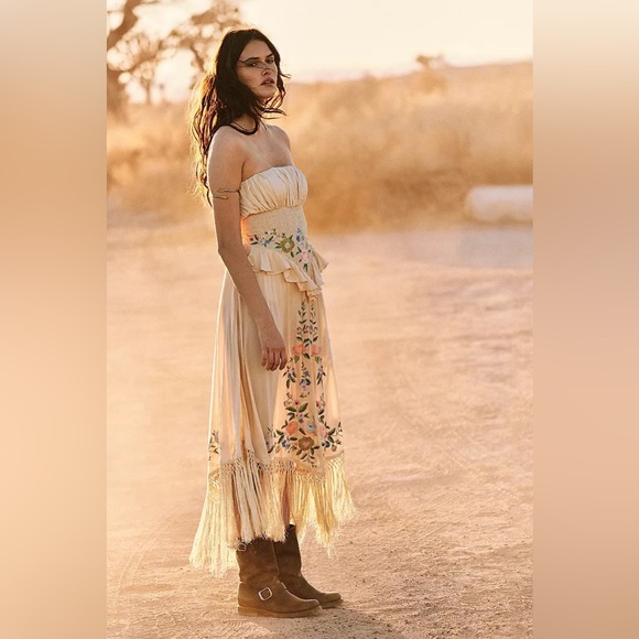 Looking for Free People Bali Sugar bodysuit in an XL, willing to trade! - Picture 1 of 1